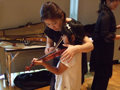 20110702-minna 2011 violin.jpg